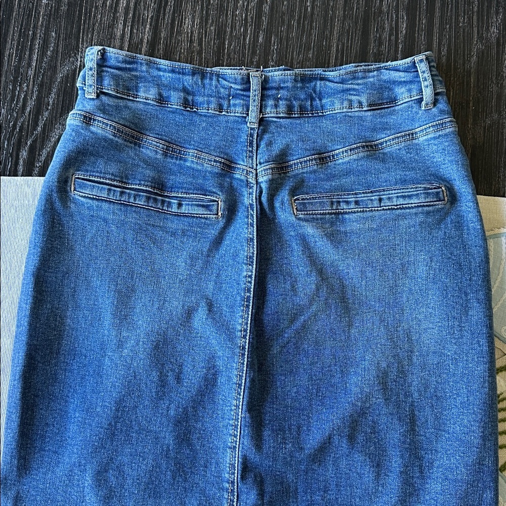 Bagatelle Collection Button Front A-Line Midi Length Denim Jean Skirt, Size 8 - Picture 12 of 13